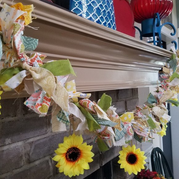 SOLD Summer Sunflower - Handmade Rag Garland, 5' - Picture 3 of 5